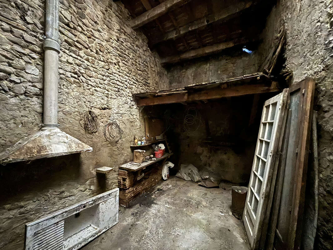 Maison à VALREAS