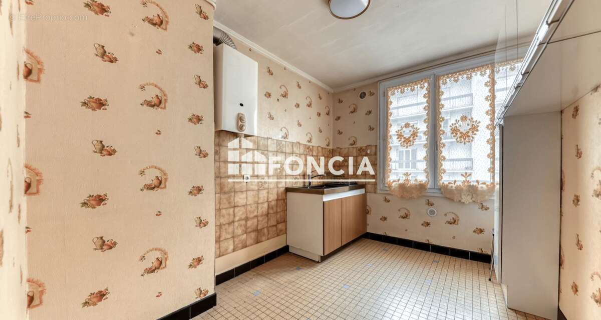 Appartement à LYON-8E