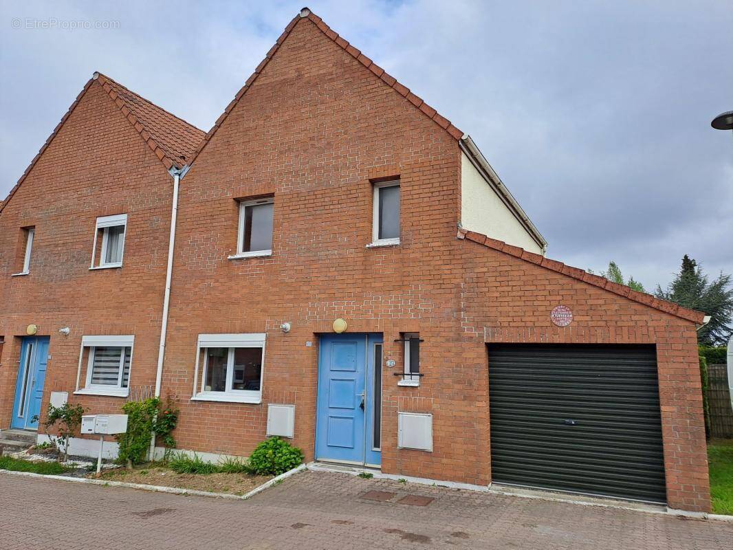 Maison à LOOS-EN-GOHELLE