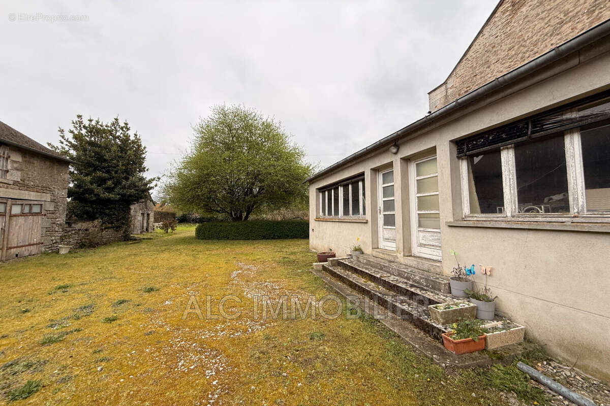 Maison à SAINT-PIERRE-DES-NIDS