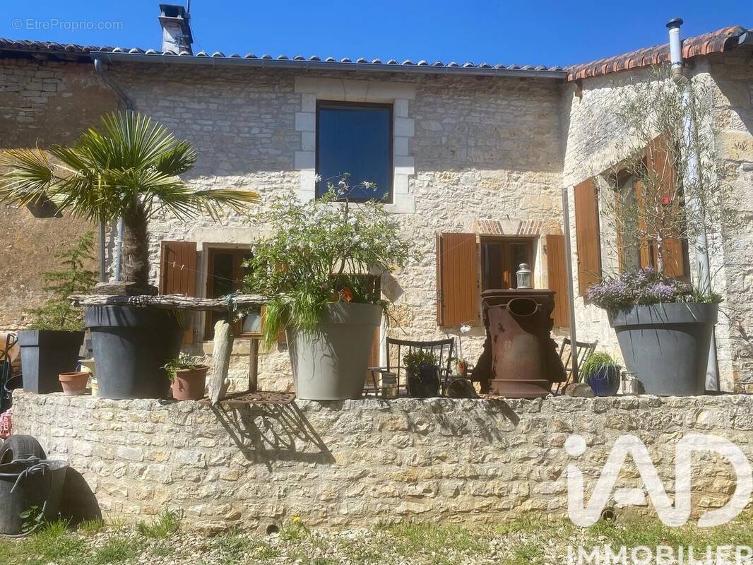 Photo 1 - Maison à VENTOUSE