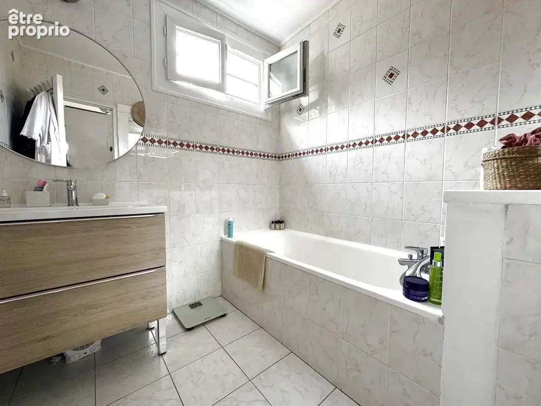 FOSSES maison individuelle élevée sur sous sol total et 509 m2 de terrain - photo 7