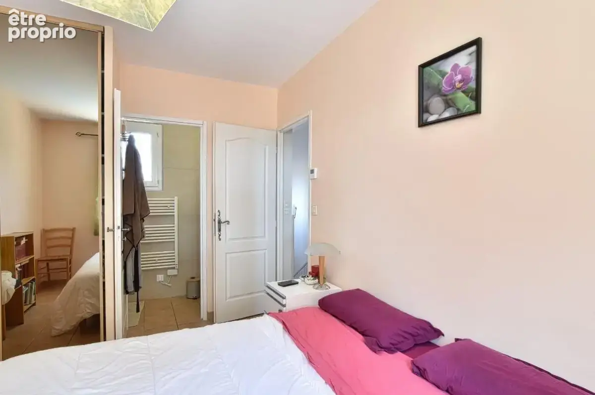 Villa familiale avec piscine et garage - photo 14