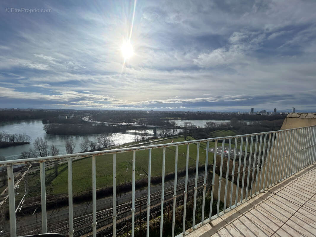 Maison à CALUIRE-ET-CUIRE