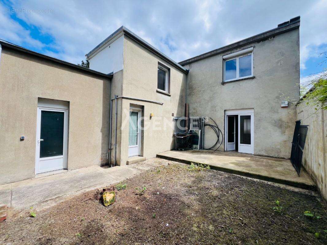 Appartement à LONGUENESSE