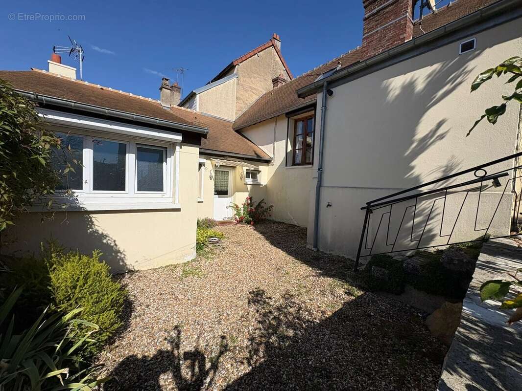 Maison à PACY-SUR-EURE