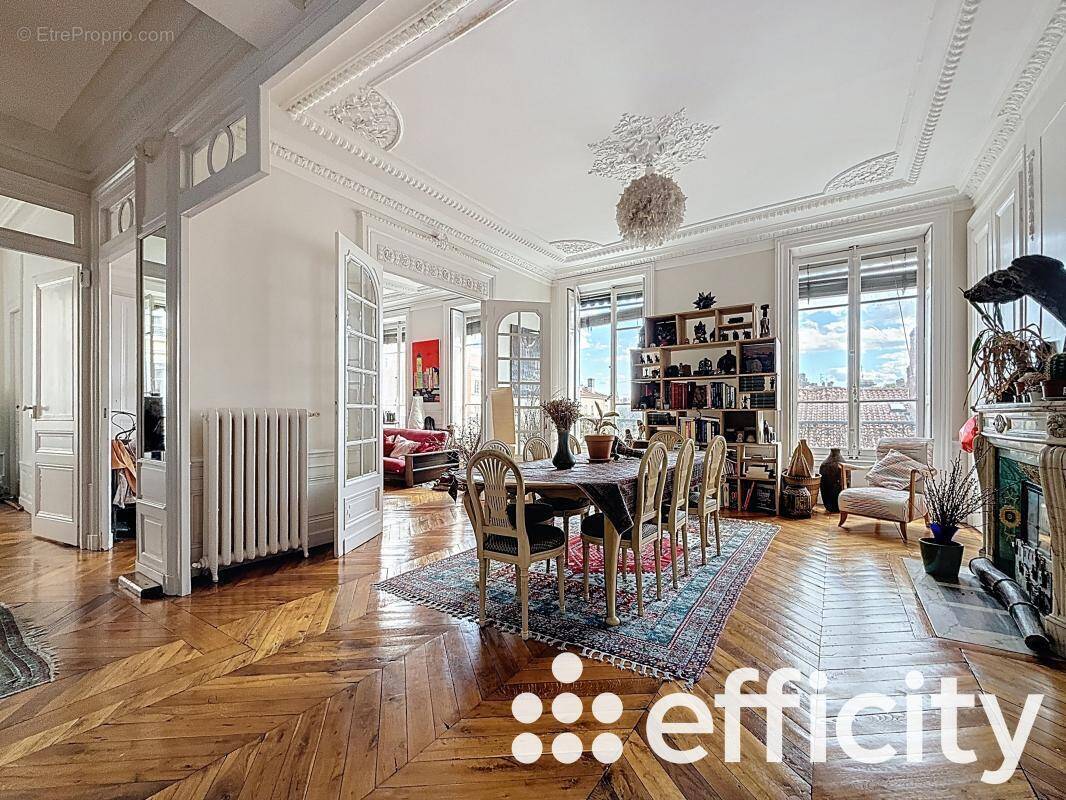 Appartement à LYON-1E