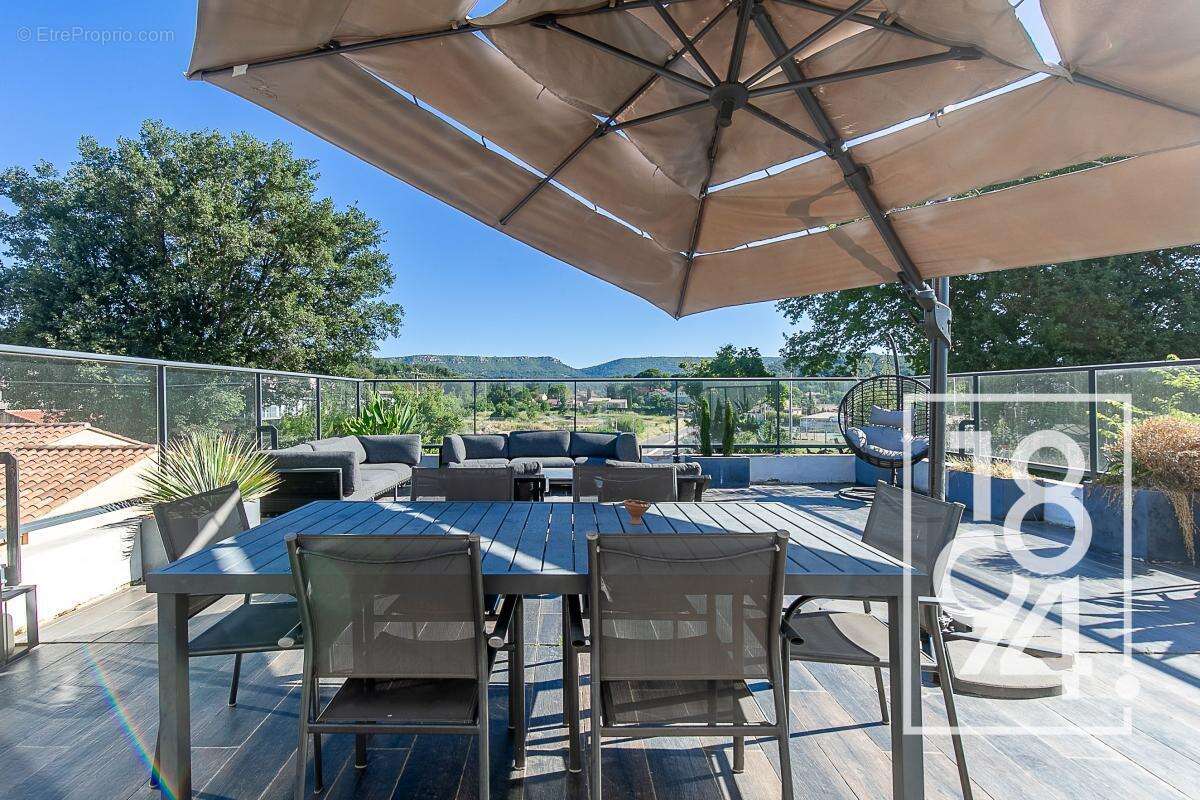 Maison à LA DESTROUSSE