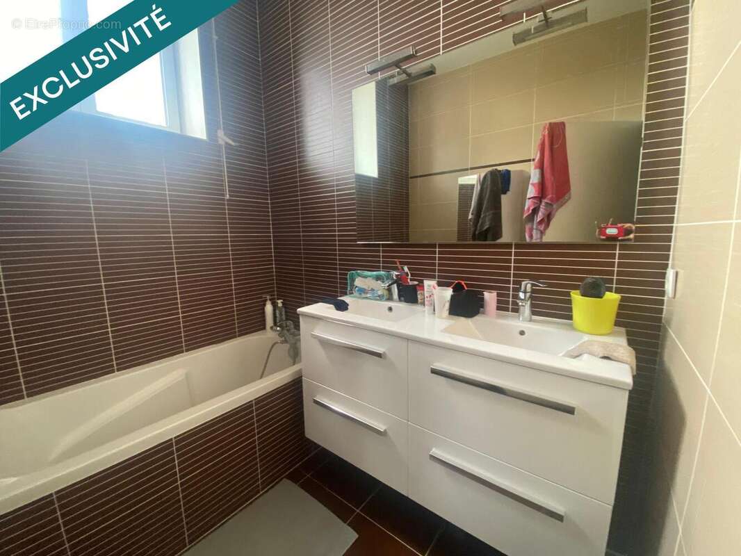 Maison 92 m² à Brocas  - photo 7