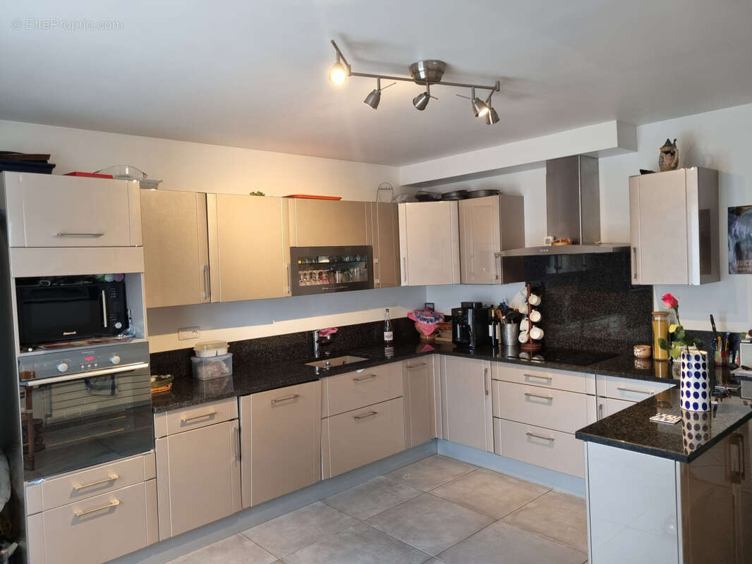 Maison à VIRY-CHATILLON