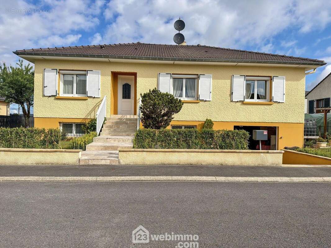 Extérieur devant - Maison à BRAS-SUR-MEUSE