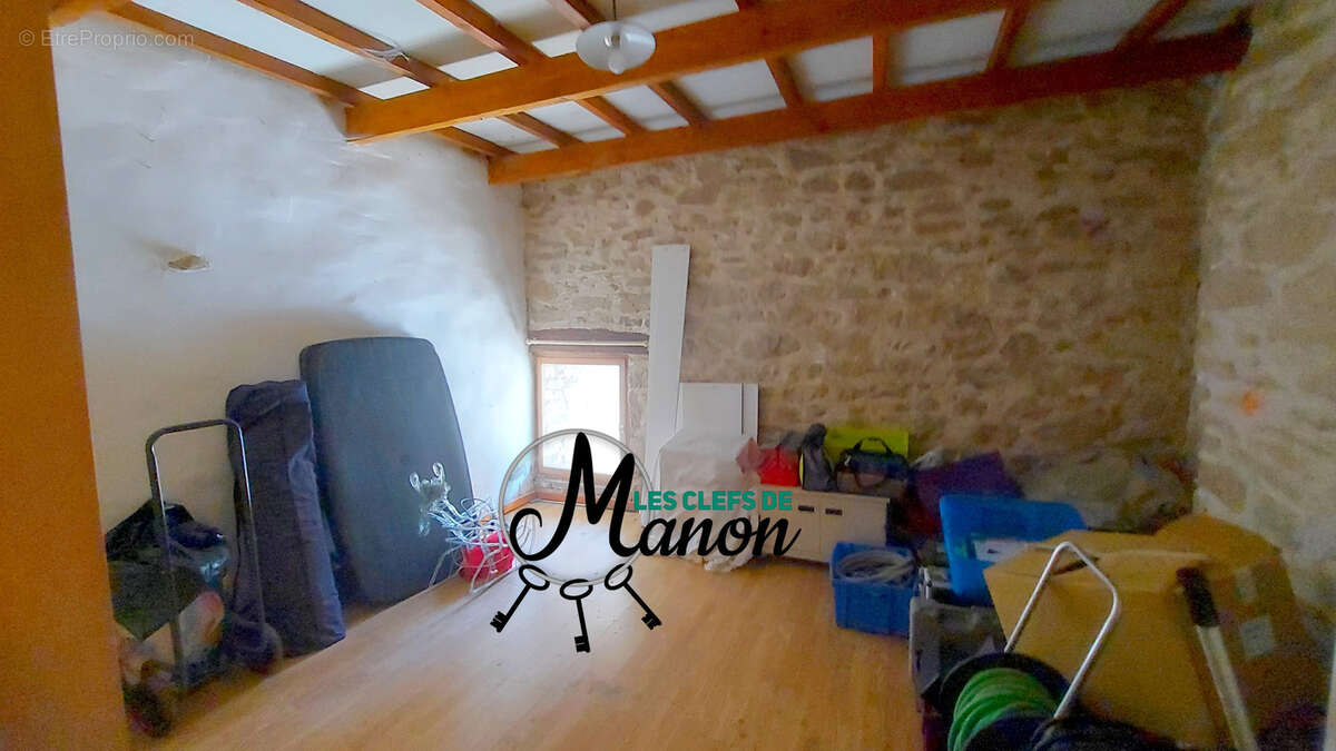 Maison à CHATEAUPONSAC