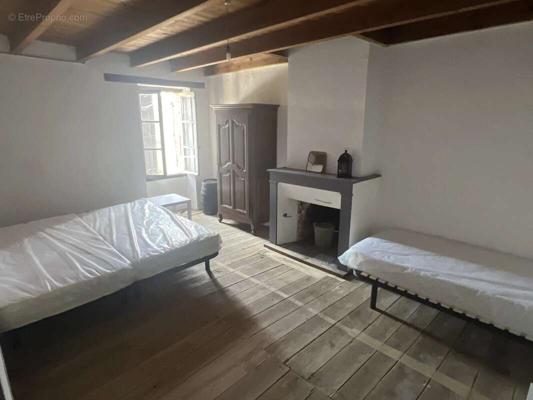 Grande maison avec maison d'amis et maison indépendante à rénover - photo 16