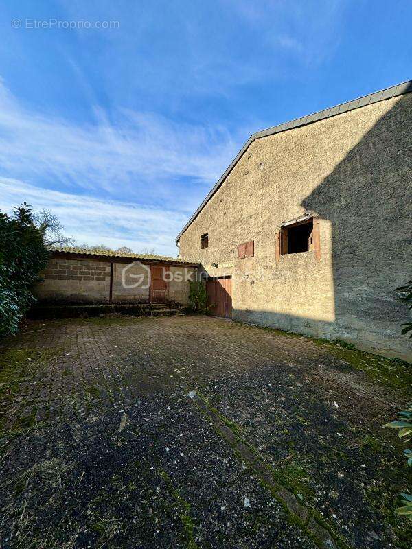 Maison à NARBEFONTAINE