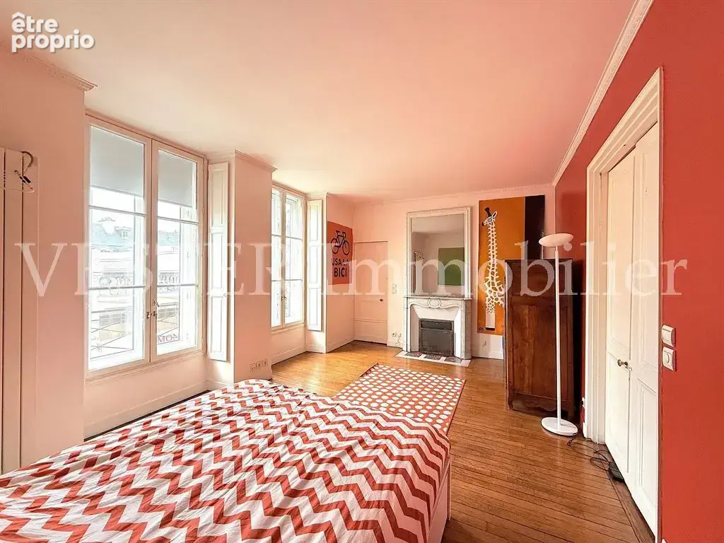 Très agréable appartement. Profession libérale, bureaux possibles. - photo 13