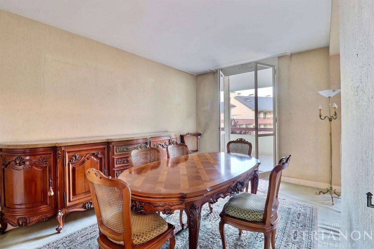 Appartement à LOUVECIENNES