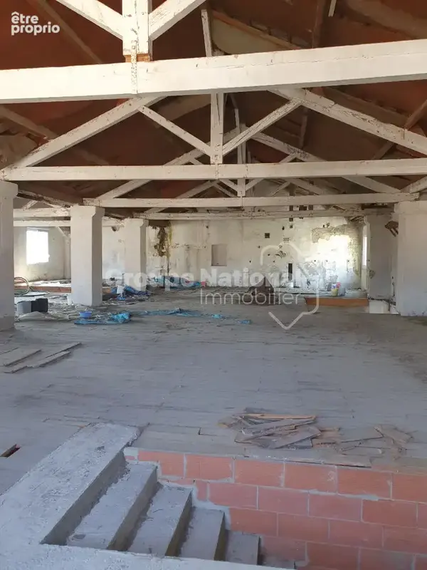 Courthezon :ensemble immobilier immeuble -industriel & commercial avec fort potentiel - photo 2