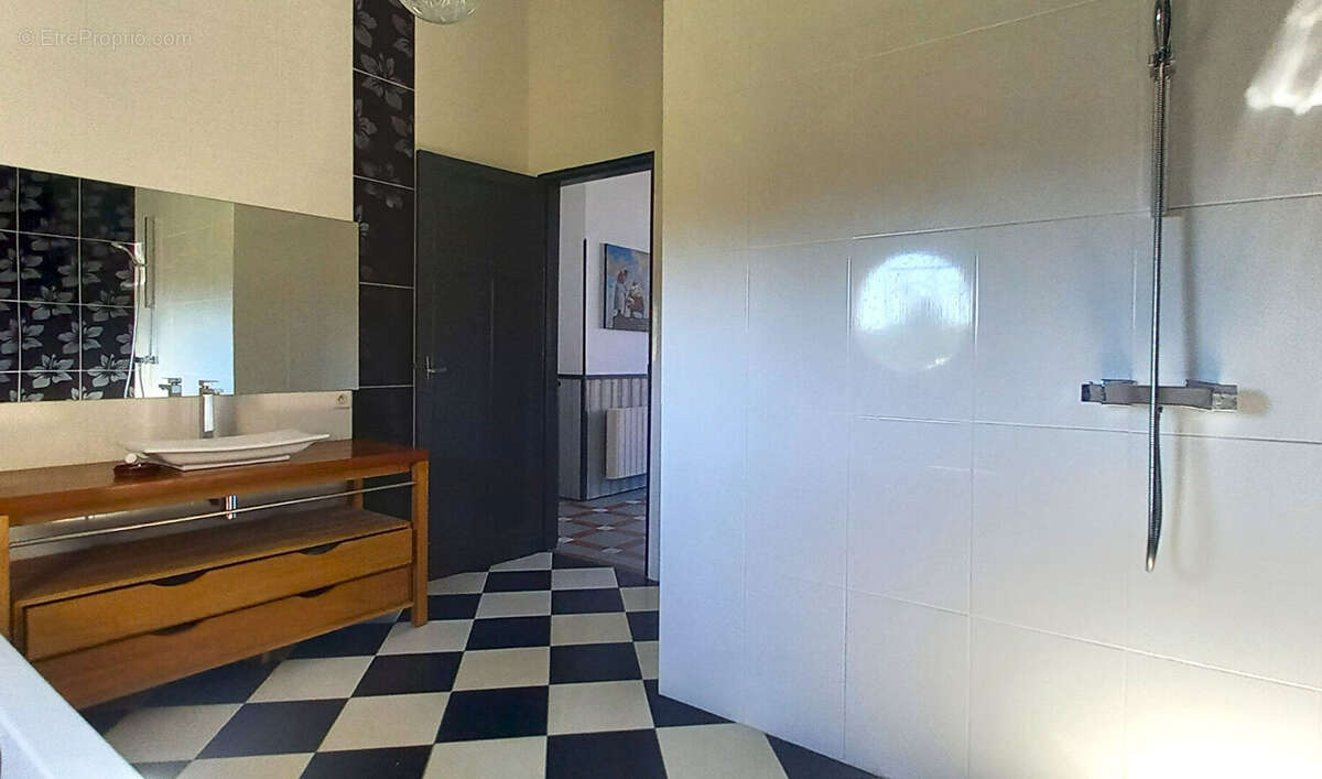 Maison à SAINT-VIVIEN-DE-MEDOC