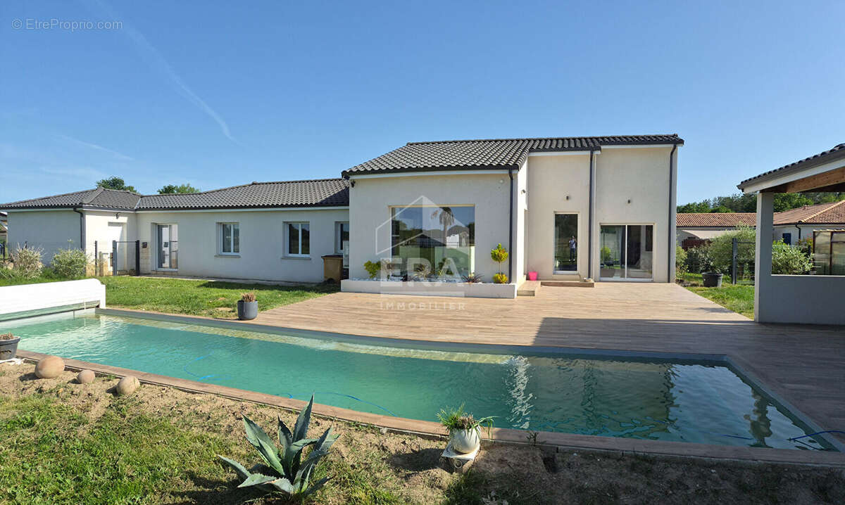 Maison à MONTPON-MENESTEROL