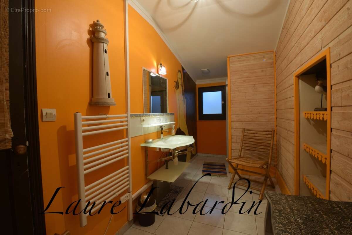 Propriété - une maison d'habitation - 5 chambres d'hôtes - 2 appartements en location sur plus de 1 hectare à SAINTE BAZEILLE (4 - photo 36