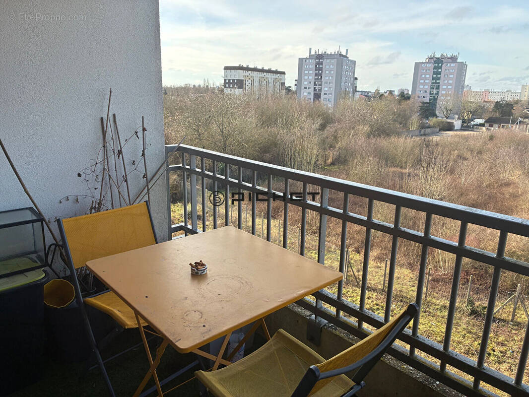 Appartement à LUCE