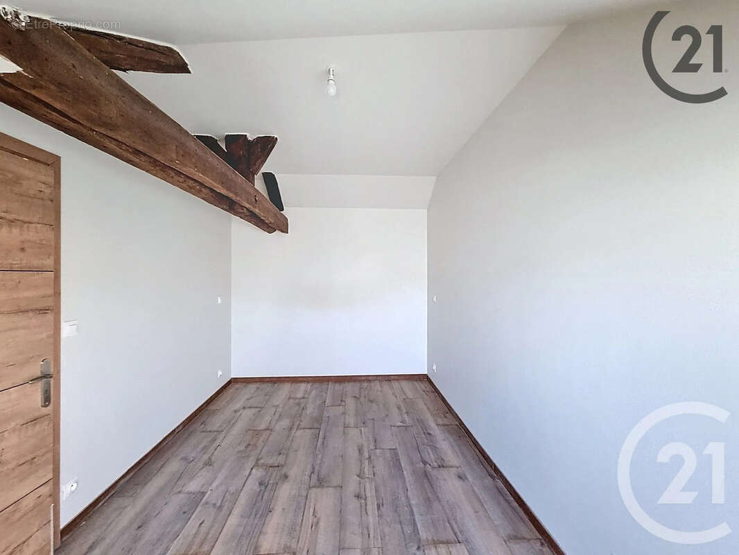 Appartement à BRIE-COMTE-ROBERT