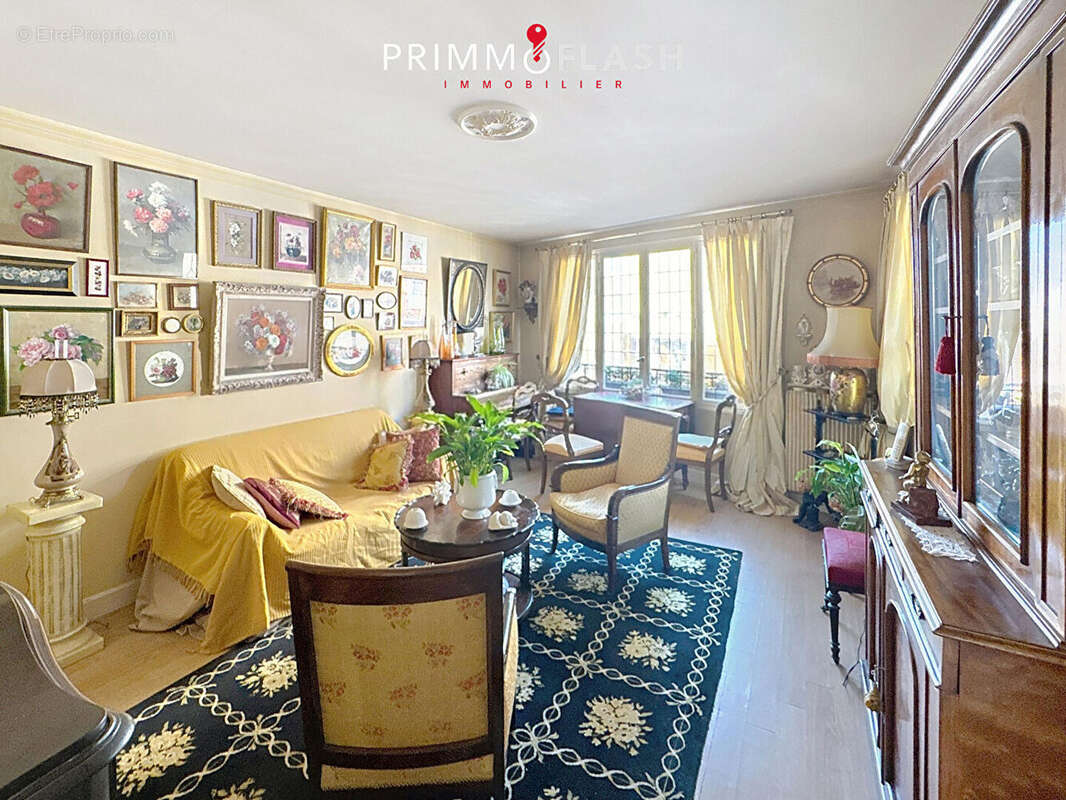 Appartement à AUBERVILLIERS