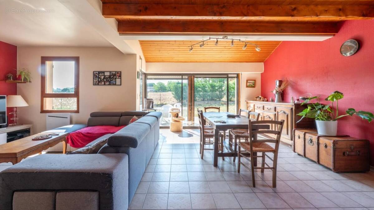 EXCLUSIVITE - Secteur Gourdon - Agréable et fonctionnelle Maison - photo 7