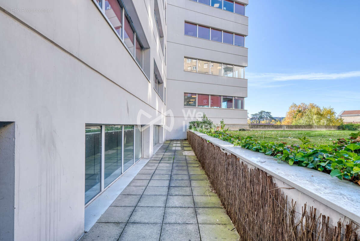 Commerce à CALUIRE-ET-CUIRE