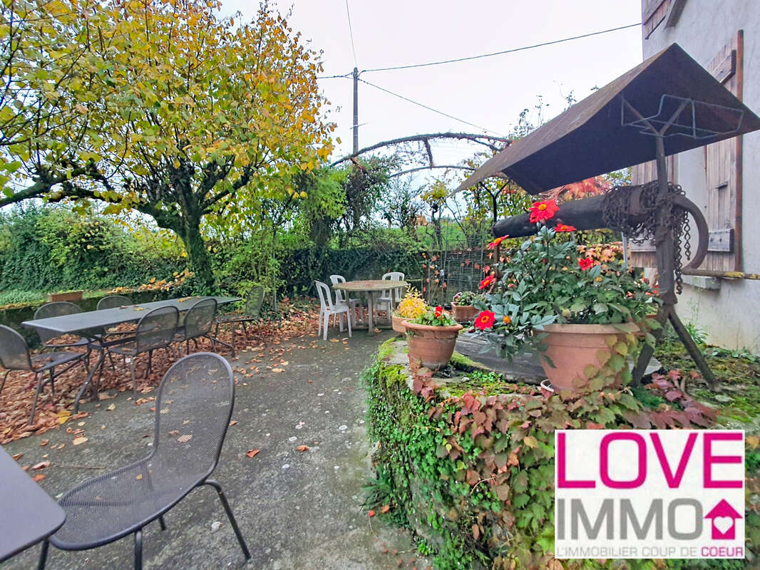 Maison à FAVERGES-DE-LA-TOUR