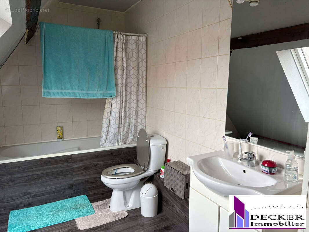 Appartement à NIEDERMODERN