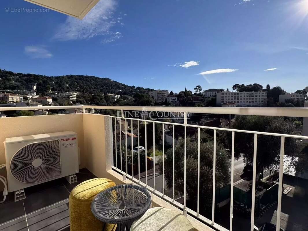 Appartement à LE CANNET