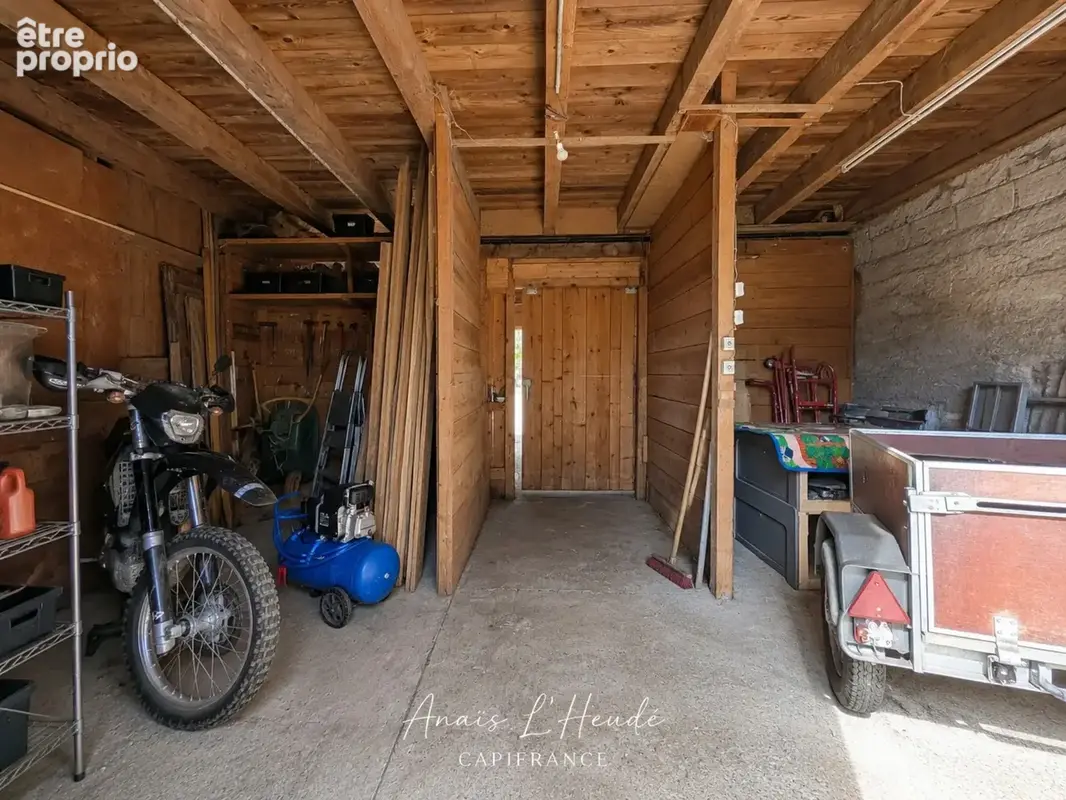Propriété d’exception – près de 300 m² – 2,7 hectares – installations equestres - logements independants - photo 16