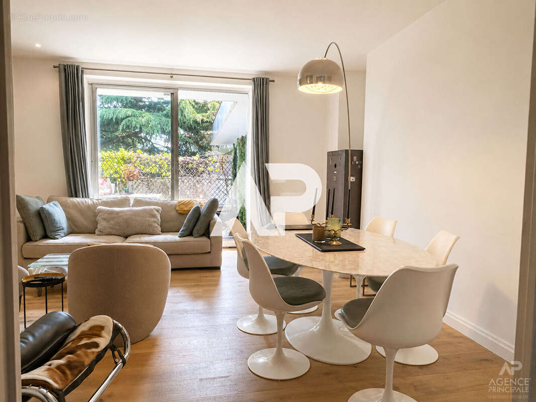 Appartement Rueil Malmaison 4 pièce(s) 107.87 m2 - photo 6