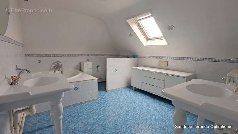 Maison de caractère en pierre avec jardin - photo 15