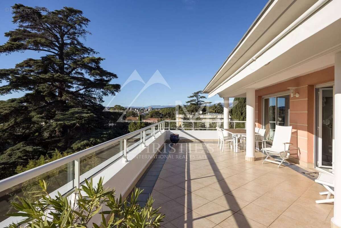 Appartement à CANNES