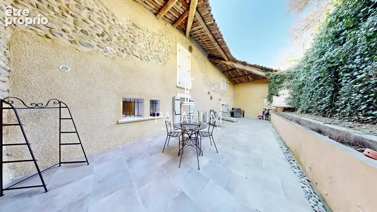 Superbe Bastide de ville d'une surface de 316m2 a La Brillane - photo 7