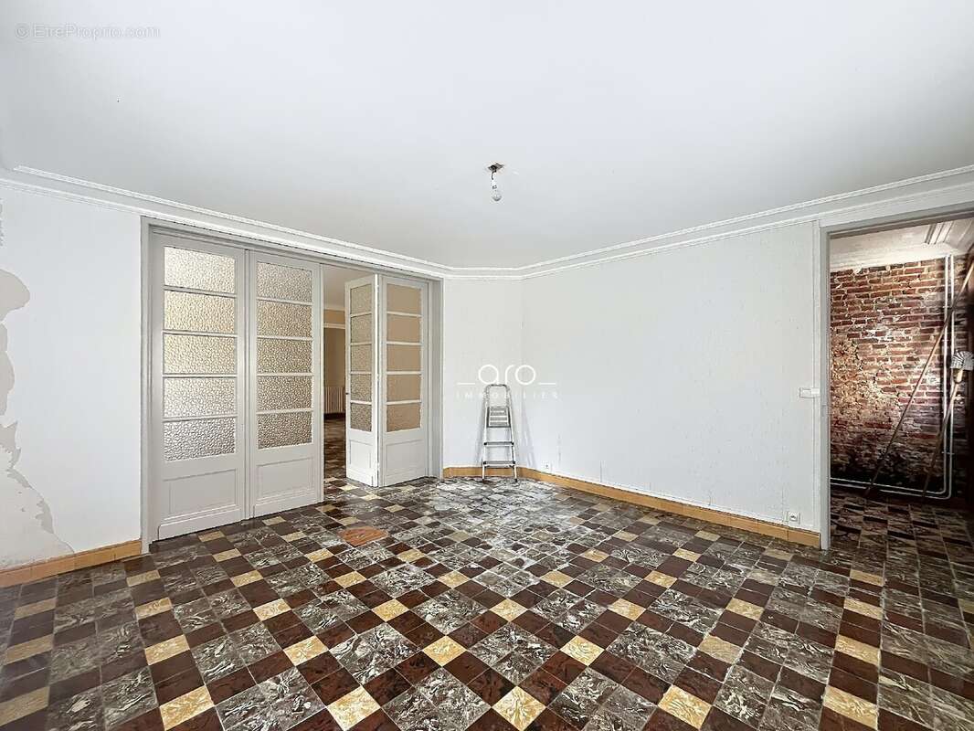 Maison 141 m² à Camphin-En-Pevele  - photo 3