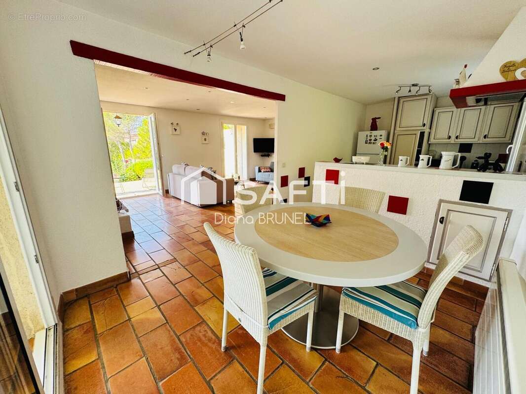 Photo 9 - Maison à LA BASTIDONNE