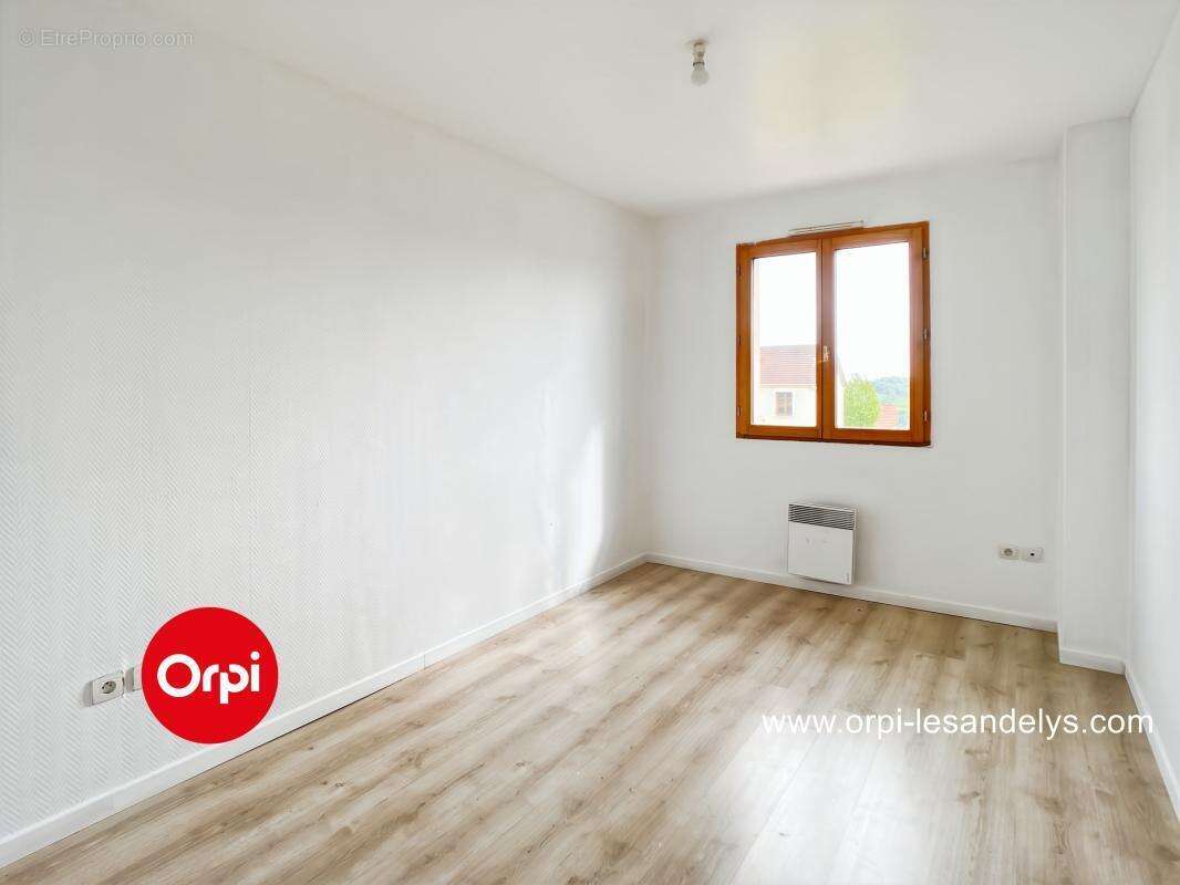 Maison à LES THILLIERS-EN-VEXIN