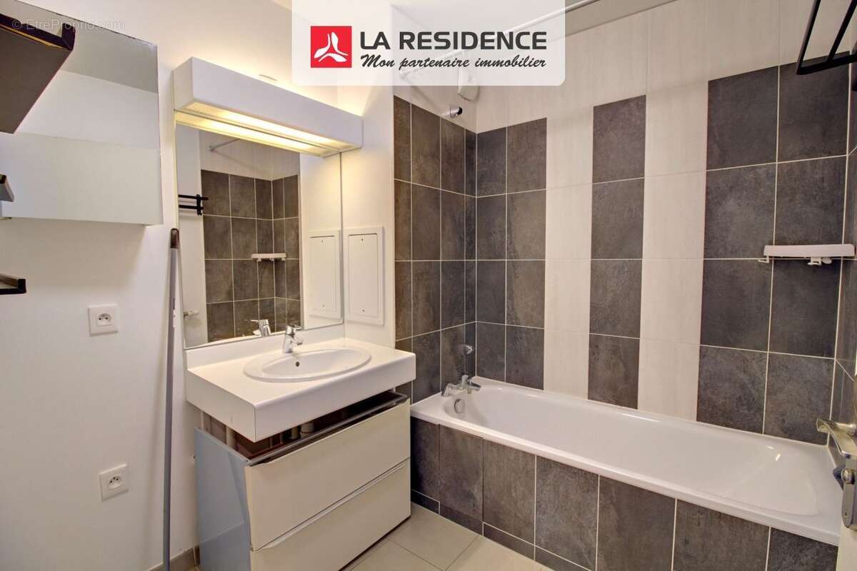 Appartement à LES MUREAUX