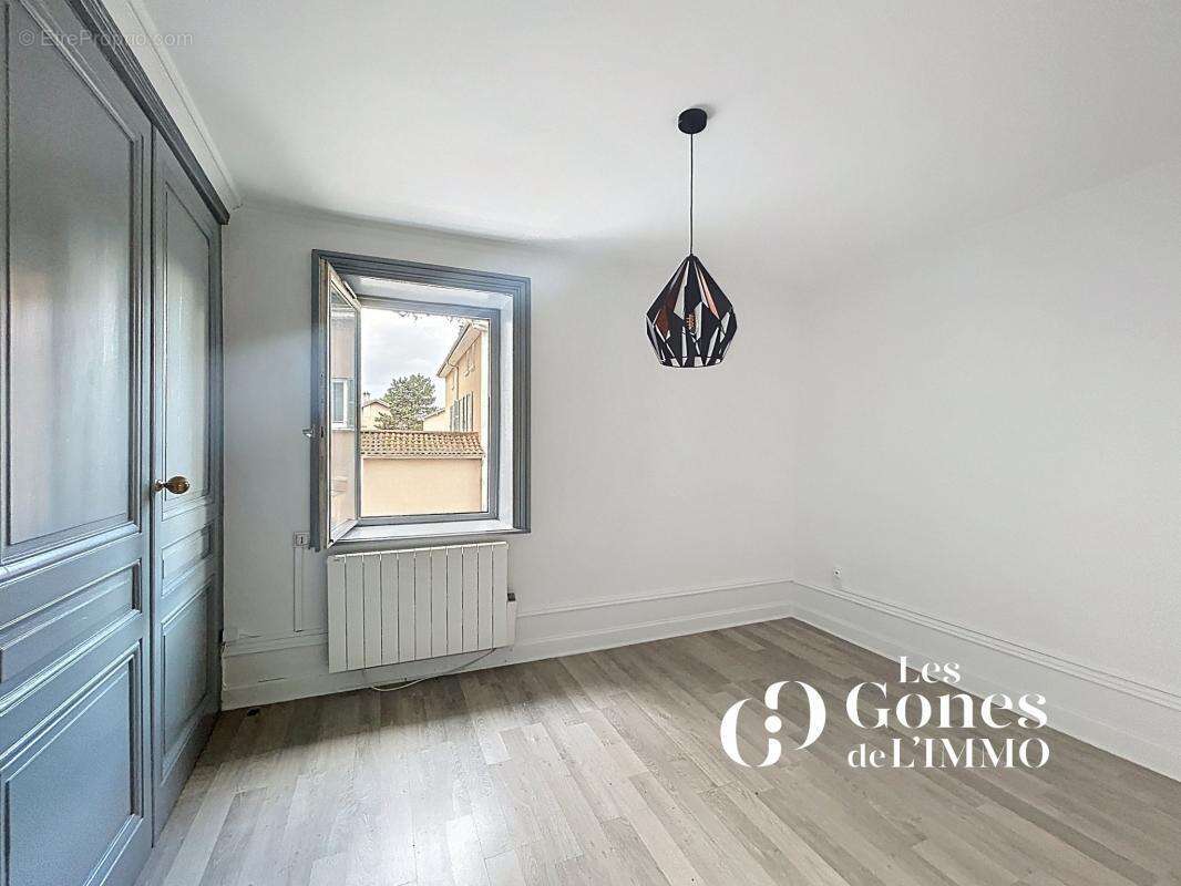 Appartement à CRAPONNE