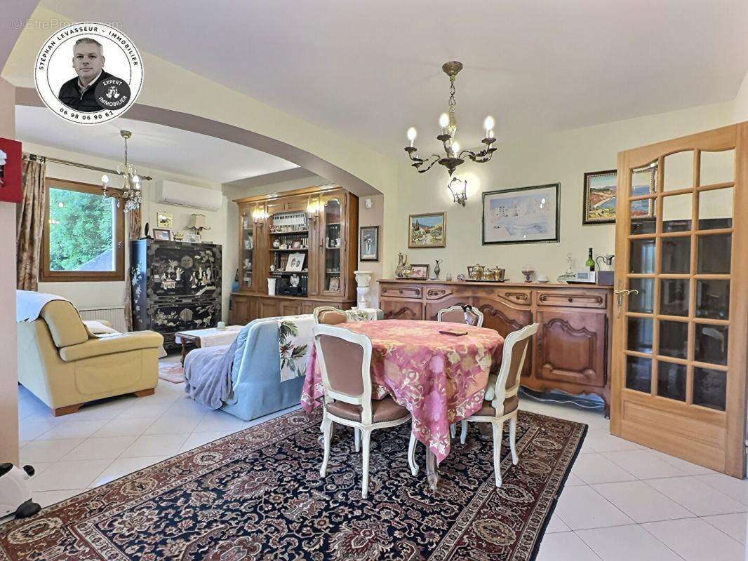 Maison à FREJUS
