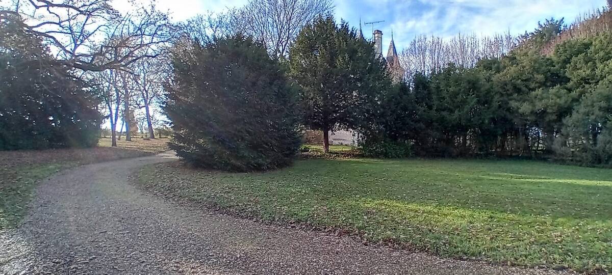 Maison à CHATELLERAULT