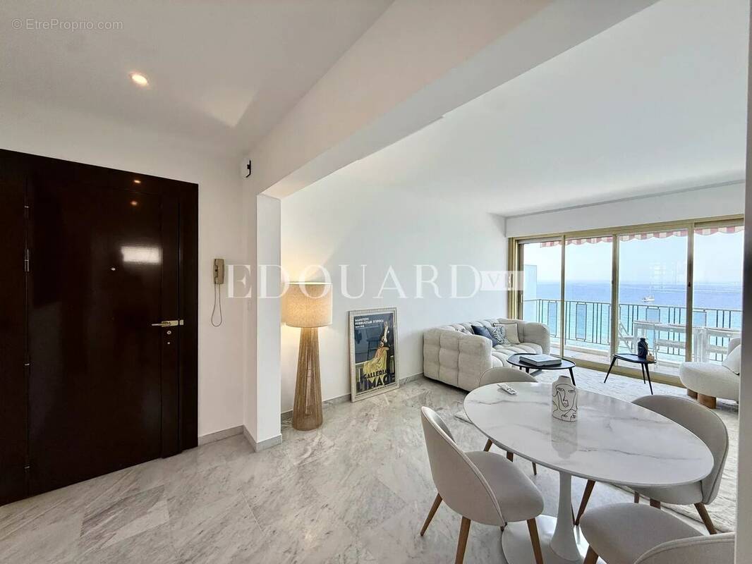 Appartement à ROQUEBRUNE-CAP-MARTIN