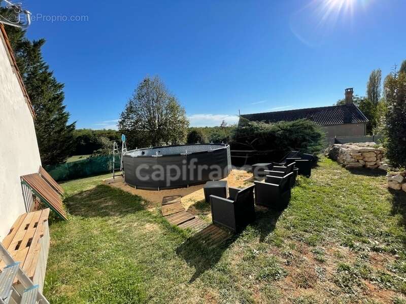 Maison à SAINT-JORY-LAS-BLOUX