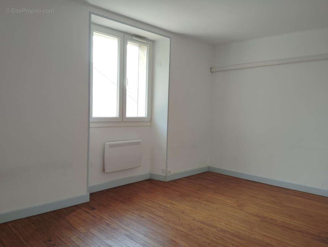 Maison à TOURS-SUR-MARNE