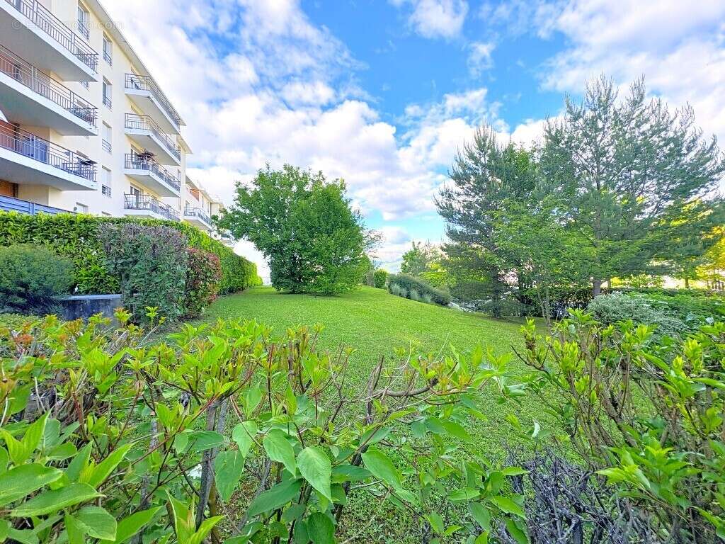 Appartement à SEYNOD