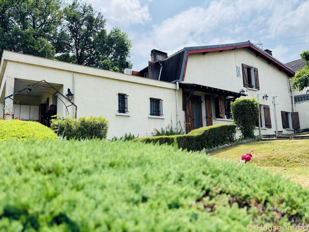 Maison à COULOUNIEIX-CHAMIERS