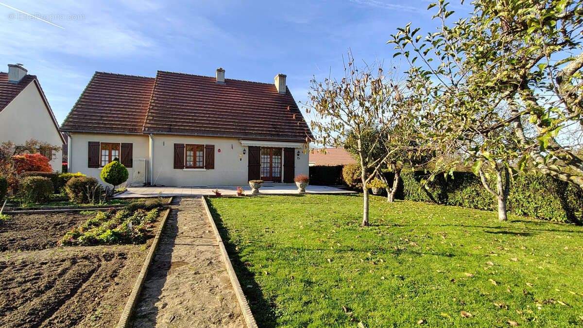Maison à ARNAY-LE-DUC